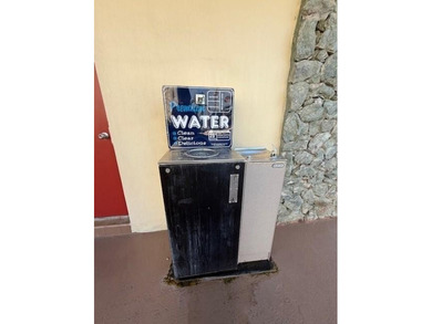 Cozy condo that is well priced in the heart of Lauderhill, FL