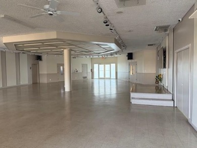 Cozy condo that is well priced in the heart of Lauderhill, FL