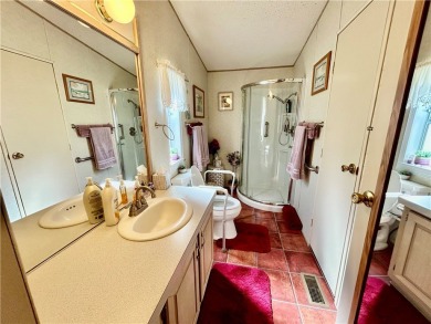 Gorgeous Fleetwood Doublewide on Owned Land - No HOA!