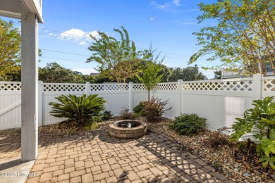 Beautiful five bedroom, four bath furnished home in the Cottages