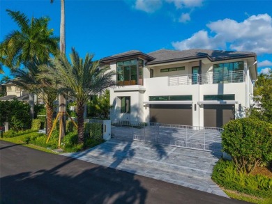 A statement of modern waterfront luxury, 24 Fiesta Way