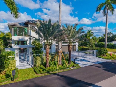 A statement of modern waterfront luxury, 24 Fiesta Way