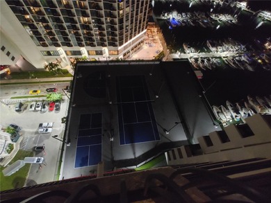 Amazing & exclusive condo location in the core of Miami Beach's