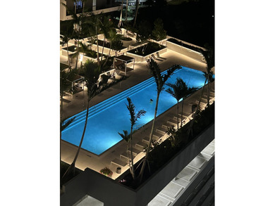 Spectacular, Contemporary Building on the Water! Walk or ride