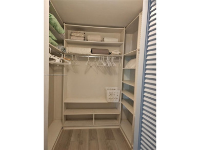 BEAUTIFUL 2BEDROOM/2BATH IS LOCATED IN ONE OF THE MOST DESIRABLE