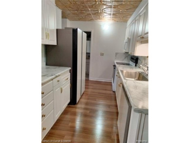 Beautifully updated 2-bedroom condo with modern upgrades