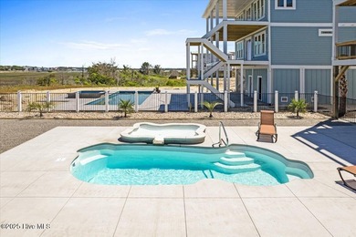 Welcome to 25 Grand View Drive, a stunning custom-built 2023