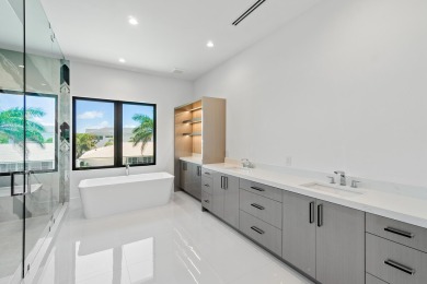 The Best of SoSo! Still time to customize! Five bedrooms estate