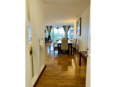 2 Bedroom 2 Bath 2 balconies, water front with a nice view, 2