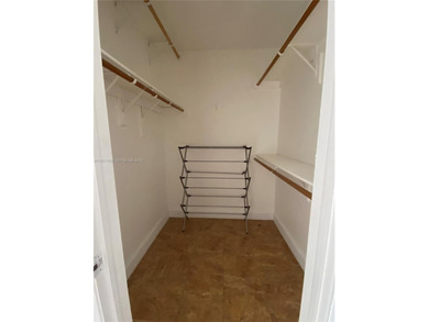 Fabulously located 1 bedroom / 1 bathroom apartment just minutes