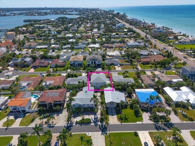 One or more photo(s) has been virtually staged. Experience