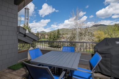 Rarely offered 2BD/2.5BA Summit II penthouse condo features