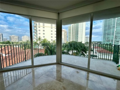 Corner residence, 2 bedroom 2 bathroom located in the heart of