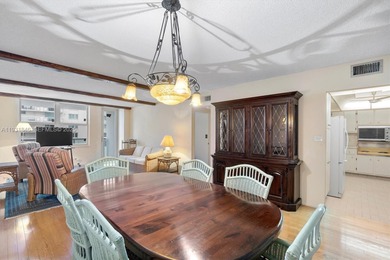 Best value oceanfront in Surfside - renovated building, beach