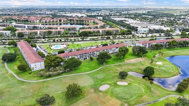 Beautiful 2 bedroom, 1.5 bath 2nd floor apartment in the highly