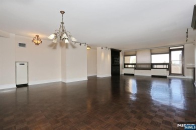 WELCOME TO THE PERFECT BLEND OF MODERN DESIGN AND EVERYDAY