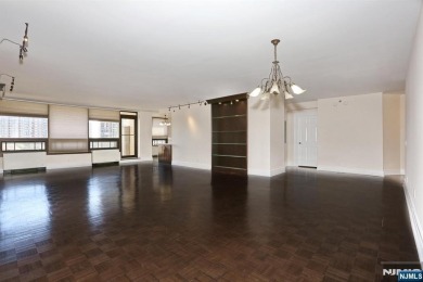 WELCOME TO THE PERFECT BLEND OF MODERN DESIGN AND EVERYDAY