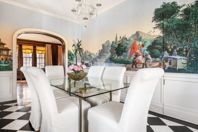 This architecturally significant Gold Coast penthouse offers 7