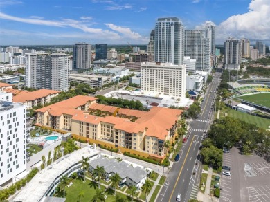 Great DOWNTOWN LOCATION.  Walk to restaurants, theaters, museums