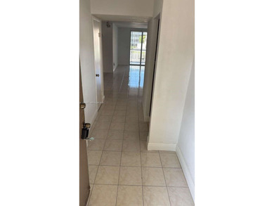 Beautiful 2-bedroom, 2-bath condo in the highly desirable Jade