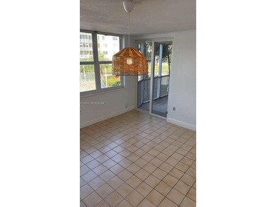 Beautiful 2-bedroom, 2-bath condo in the highly desirable Jade