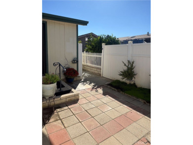 Beautiful home with a cabin ambiance to it without the snow