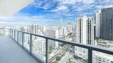 Beautiful corner residence at Axis on Brickell with unobstructed