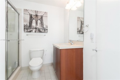 Beautiful corner residence at Axis on Brickell with unobstructed