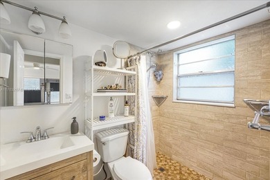 INVESTOR FRIENDLY!! Can rent immediately. 1st Floor CORNER unit