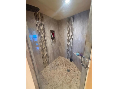 Luxurious, completely renovated lobby in this stunning high-rise