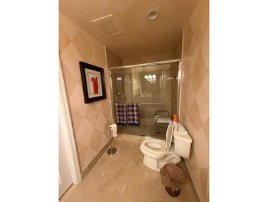 Luxurious, completely renovated lobby in this stunning high-rise