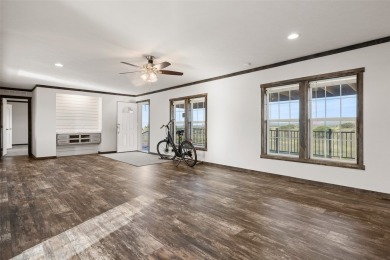 Views, Views, Views! 120 acres of gently rolling grasslands are