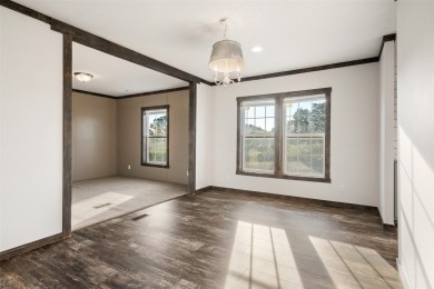 Views, Views, Views! 120 acres of gently rolling grasslands are