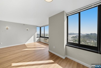 FULLY RENOVATED SPACIOUS UNIT WITH MANHATTAN AND HUDSON RIVER