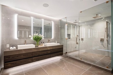 Penthouse 03 at Solemar will take your breath away, over 4600