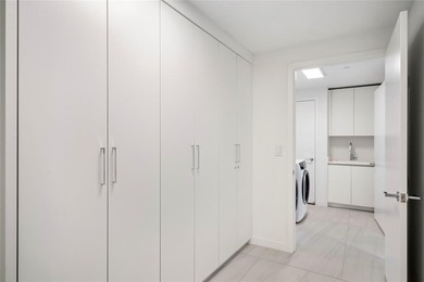 Penthouse 03 at Solemar will take your breath away, over 4600