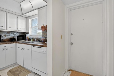 Discover the charm of Royal Park Gardens, a vibrant 55+