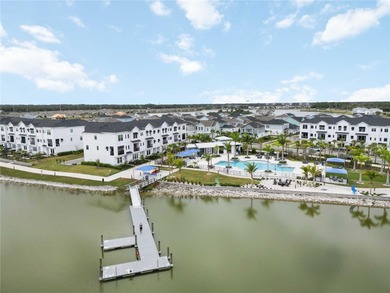 Exceptional end-unit townhome in Emerald Landing at Waterside