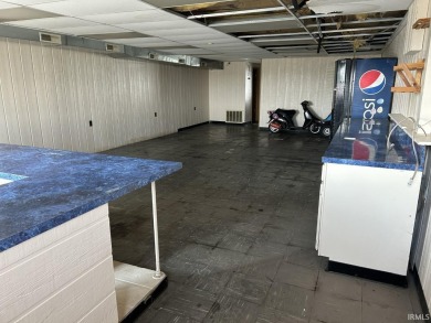 Opportunity to purchase a past very successful grocery Store/ice