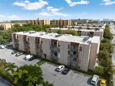 Spacious 2-Bedroom Condo in Prime Central Miami Location!
