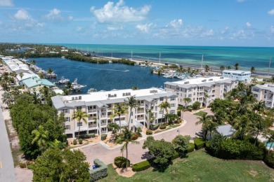 Beautiful 2 bed, 2 bath condo Bay Harbour in Islamorada. This