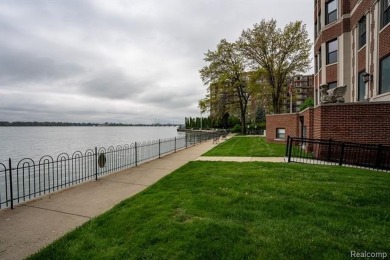 Fix & Flip Opportunity on the Detroit Riverfront!
Welcome to the