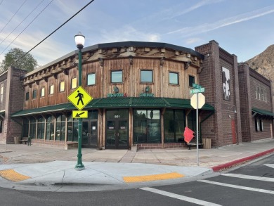 This is a 4-plex, stadium seated, theatre of approx 10,700 sf