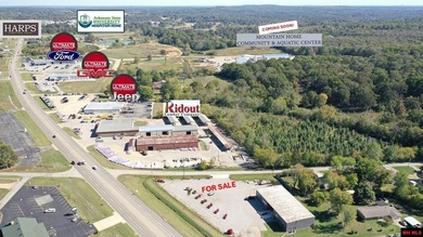 Excellent opportunity to own a 7,000+ sq ft commercial building