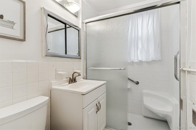 ***Welcome Home*** This Sunny & Bright Spacious 1 Bedroom