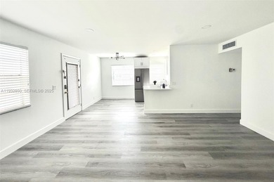 * Buyer's Incentive, 2-Bed/2-Bath 2nd Floor with ELEVATOR. Fully