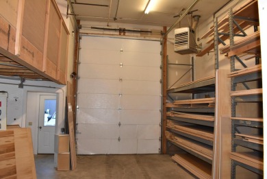 One of the largest units in this complex, owner occupied for 30