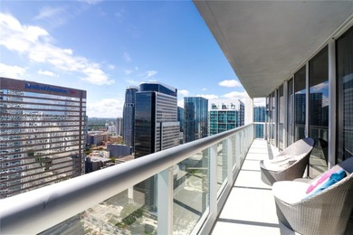 Motivated seller. Exceptional Corner 2BD / 2BA on the 40th floor