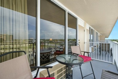 Ocean-View Turnkey Studio - Daily Rentals Allowed!

Enjoy