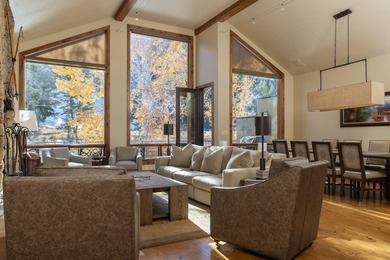 Hassle-free vacation home: Stunning mountain vistas greet you